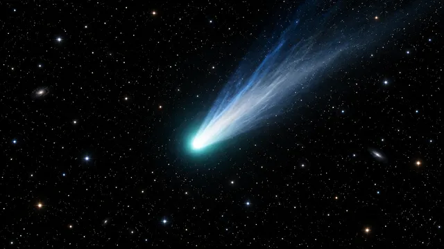4K 16:9 widescreen desktop wallpaper, a brilliant comet perfectly centered in the dark night sky.